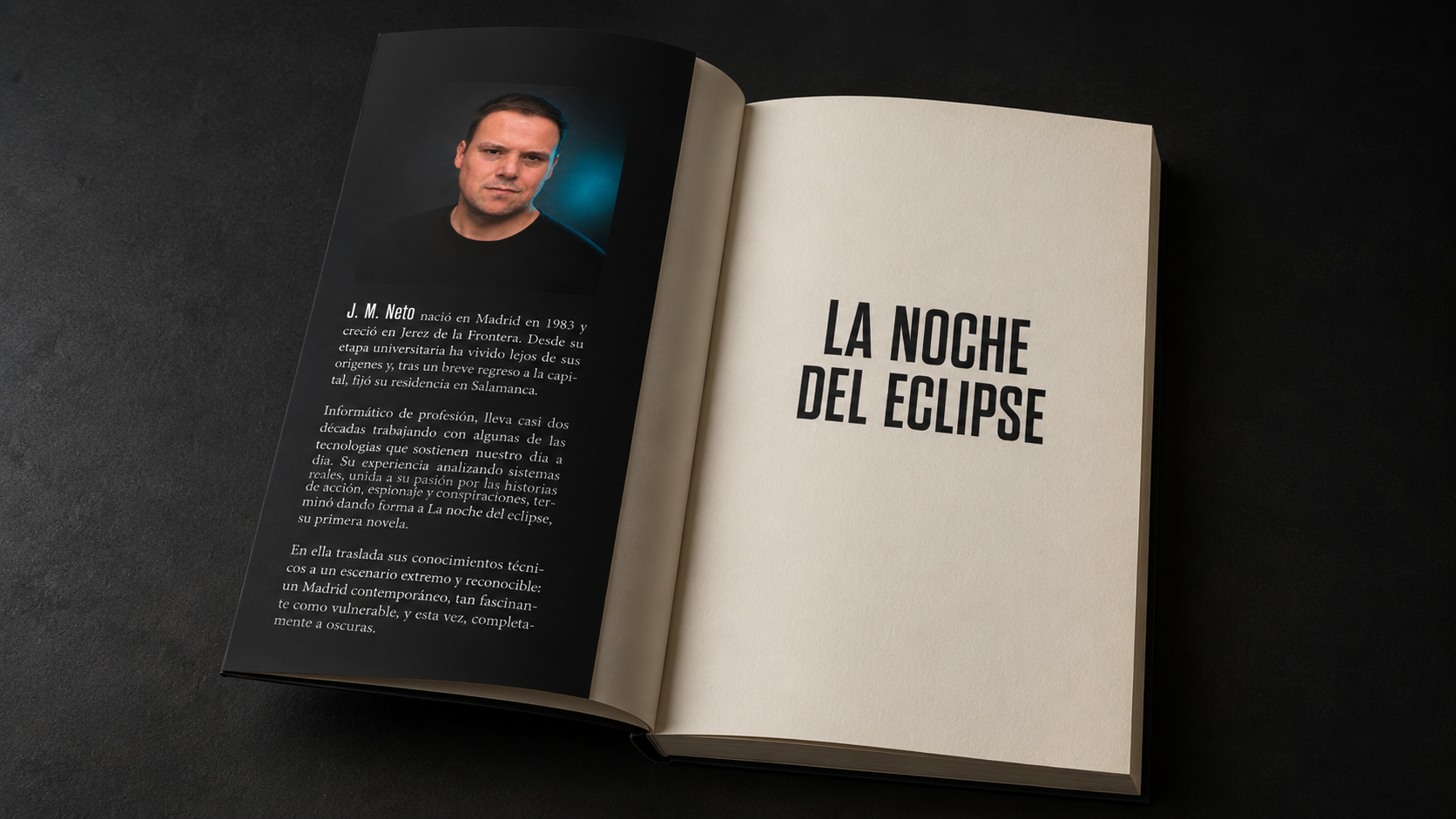 Detalle del libro con solapas de La noche del eclipse
